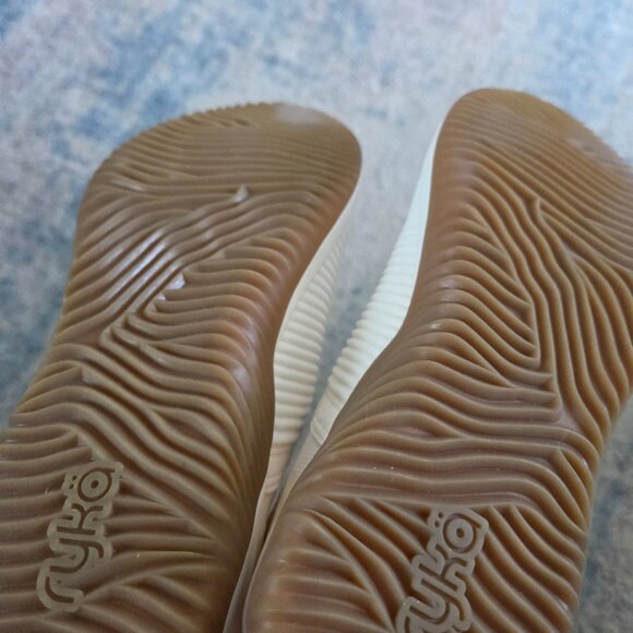 Ryka Slip On Off White Tennis Shoe - Picture 4 of 4